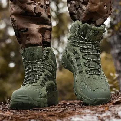 RETRO OUTDOOR COMBAT BOOTS